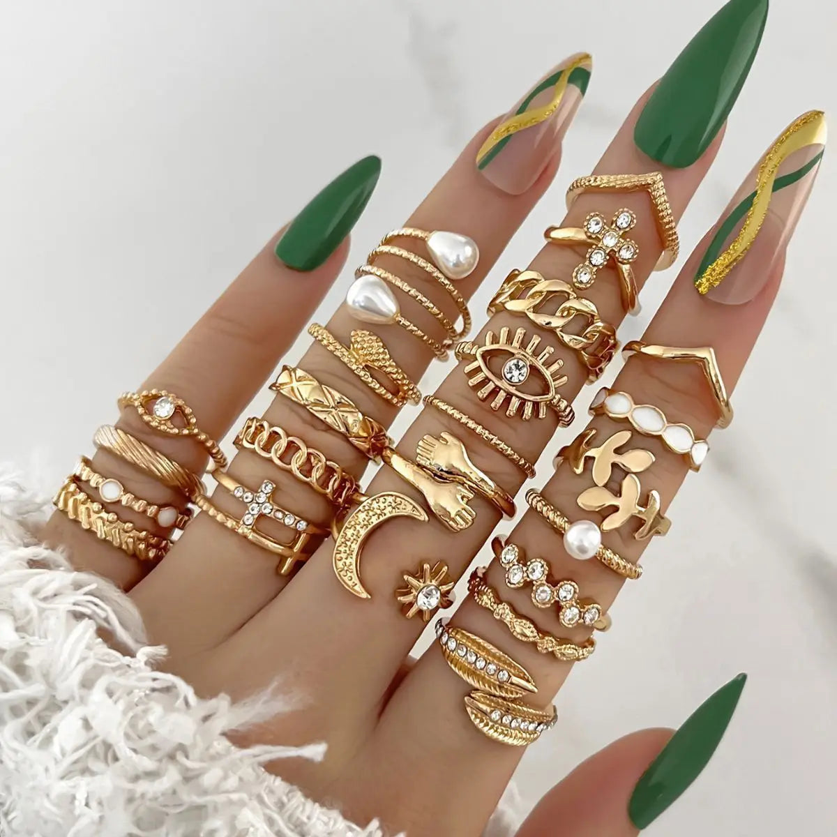Elegant ring set